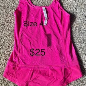 Lululemon workout tank size 4